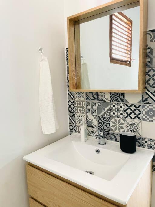 T2 Avec Parking - Entierement Climatise - Chez Elo Apartment Schoelcher Exterior photo
